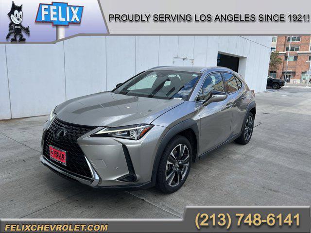 Photo of 2021 Atomic Silver Lexus UX 200
