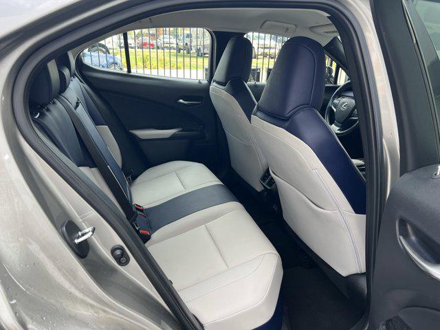 Photo of 2021 Atomic Silver Lexus UX 200