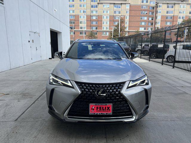 Photo of 2021 Atomic Silver Lexus UX 200
