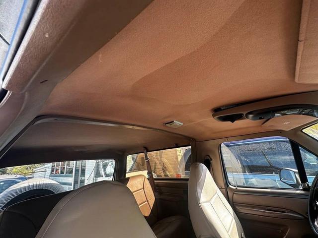 Photo of 1995 Dark Tourmaline Pearl Metallic Ford Bronco