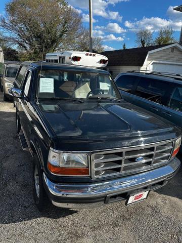 Photo of 1995 Dark Tourmaline Pearl Metallic Ford Bronco
