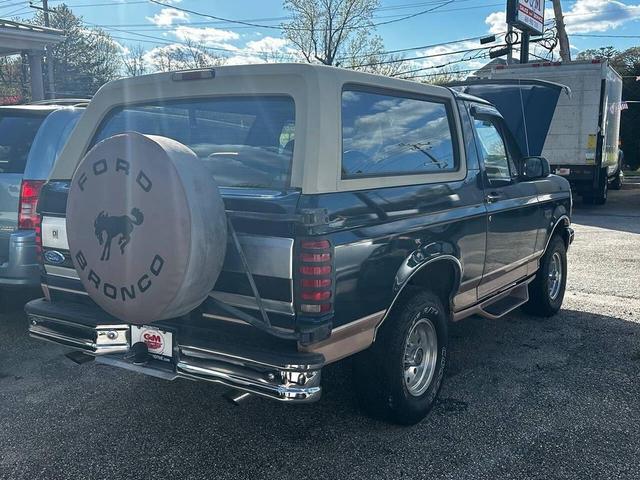 Photo of 1995 Dark Tourmaline Pearl Metallic Ford Bronco
