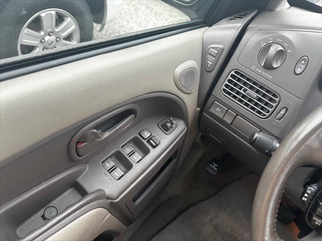 Photo of 2001 True Blue Clearcoat Metallic Mercury Villager