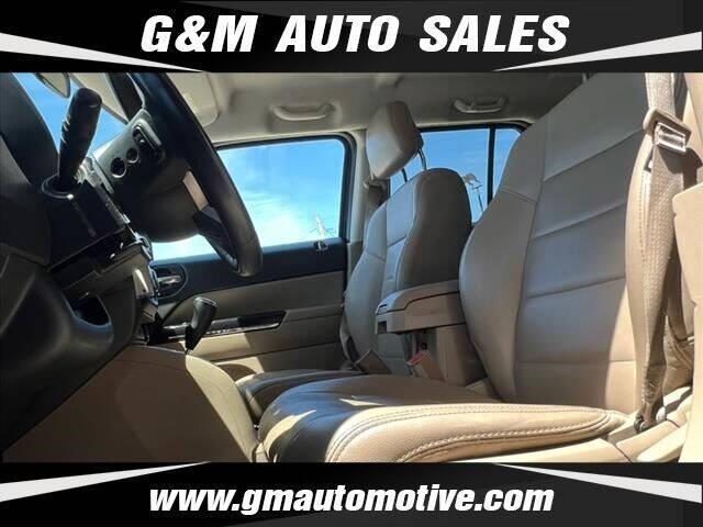Photo of 2015 True Blue Pearlcoat Jeep Patriot