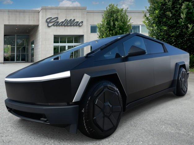 Photo of 2024 Silver Tesla Cybertruck