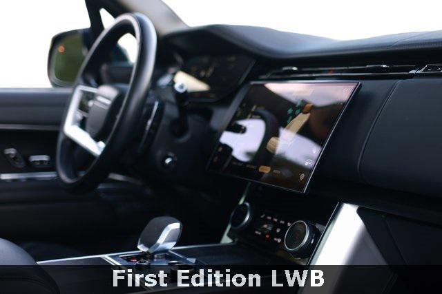 Photo of 2022 Gray Land Rover Range Rover