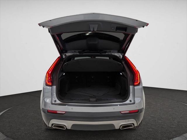 Photo of 2023 Argent Silver Metallic Cadillac XT4