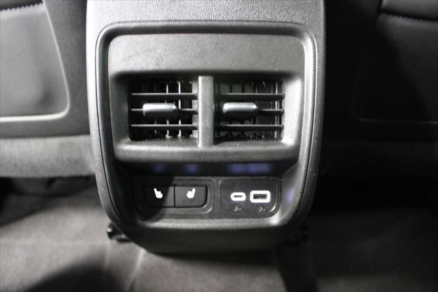 Photo of 2023 Argent Silver Metallic Cadillac XT4