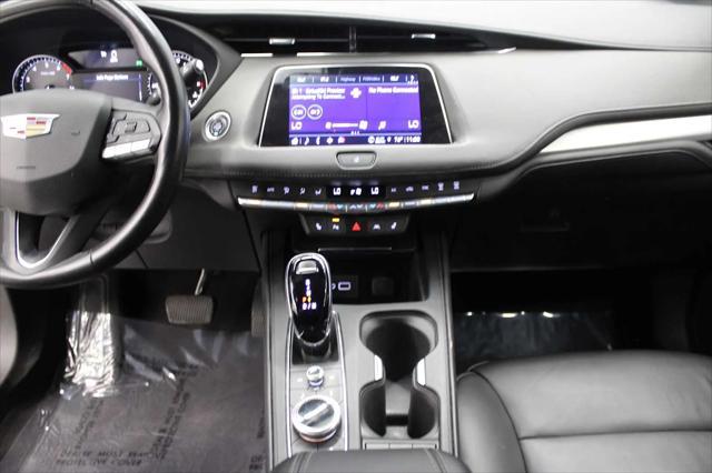 Photo of 2023 Argent Silver Metallic Cadillac XT4