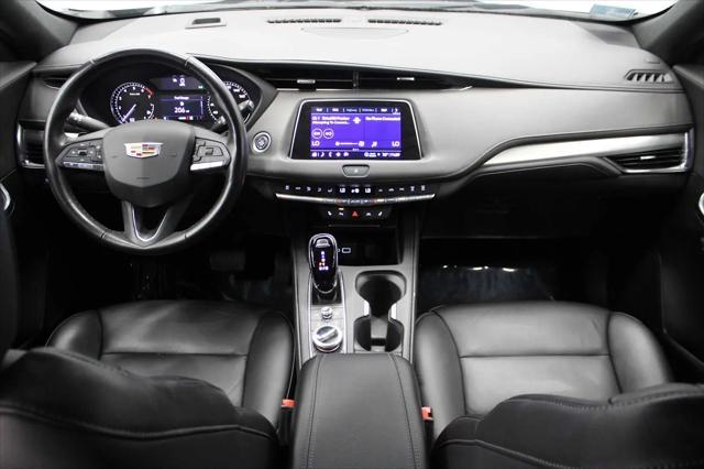 Photo of 2023 Argent Silver Metallic Cadillac XT4