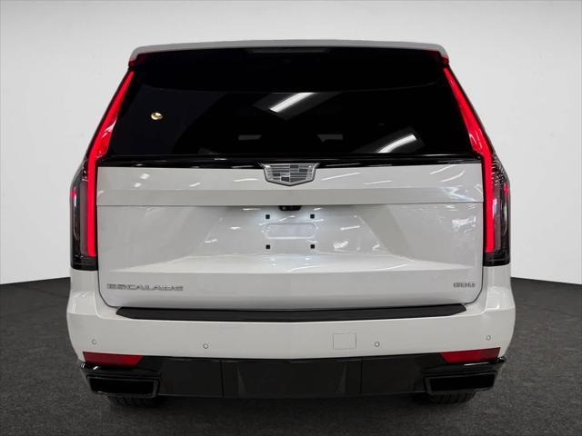 Photo of 2021 Crystal White Tricoat Cadillac Escalade