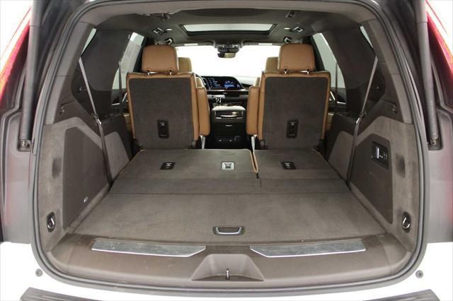 Photo of 2021 Crystal White Tricoat Cadillac Escalade
