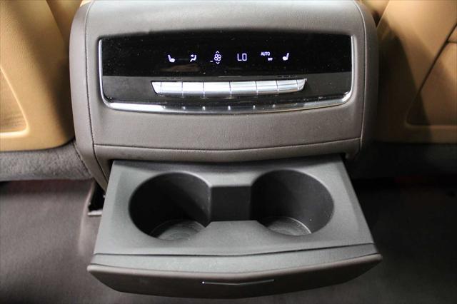 Photo of 2021 Crystal White Tricoat Cadillac Escalade