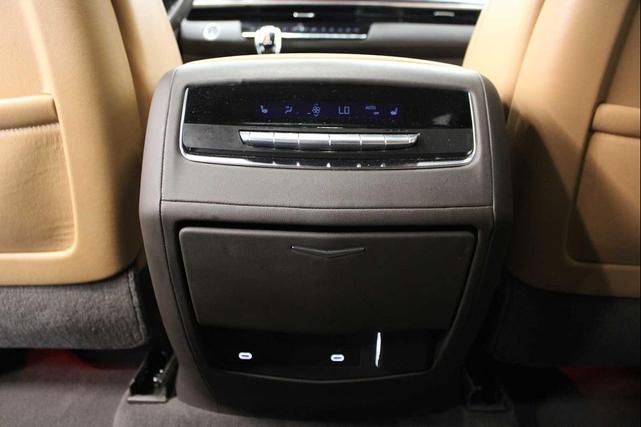 Photo of 2021 Crystal White Tricoat Cadillac Escalade