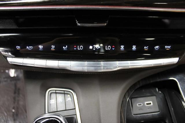 Photo of 2021 Crystal White Tricoat Cadillac Escalade