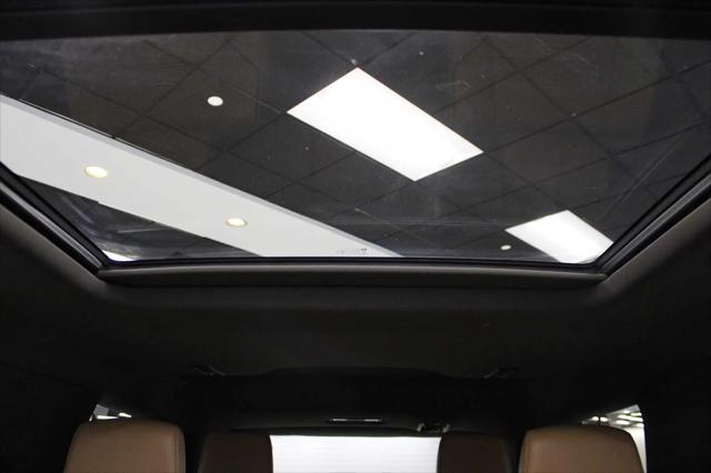 Photo of 2021 Crystal White Tricoat Cadillac Escalade