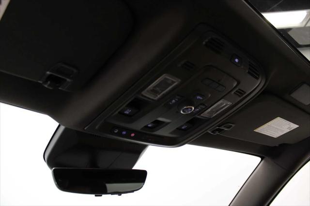 Photo of 2021 Crystal White Tricoat Cadillac Escalade