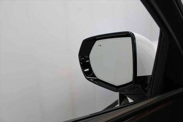 Photo of 2021 Crystal White Tricoat Cadillac Escalade