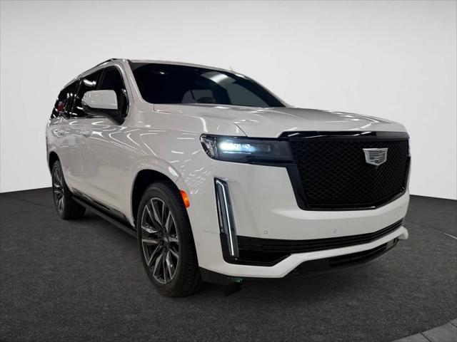 Photo of 2021 Crystal White Tricoat Cadillac Escalade