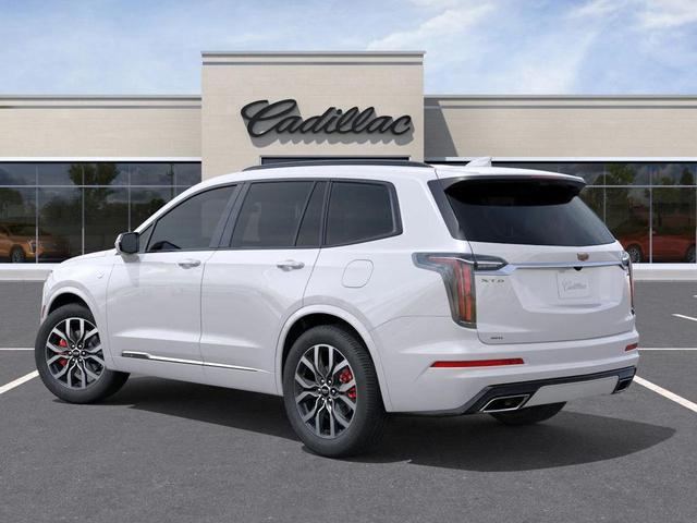 Photo of 2024 Crystal White Tricoat Cadillac XT6