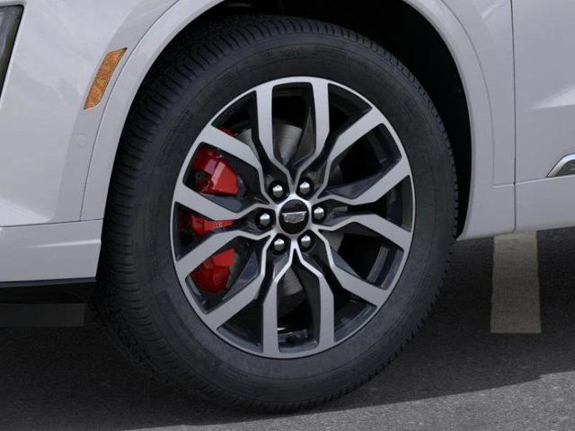 Photo of 2024 Crystal White Tricoat Cadillac XT6