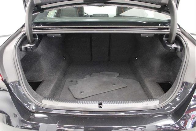 Photo of 2025 Black Sapphire BMW 540