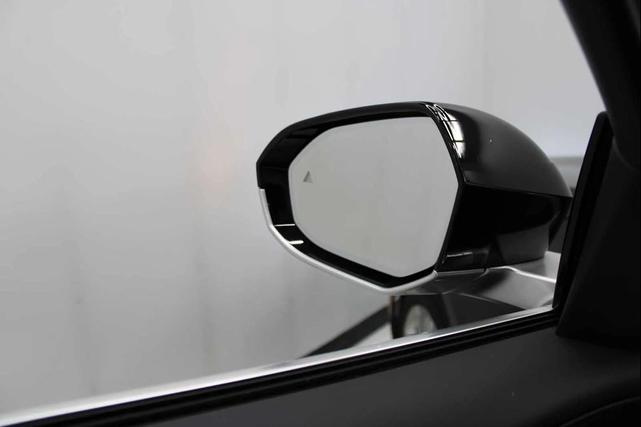 Photo of 2025 Black Sapphire BMW 540