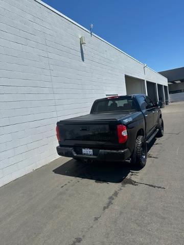 Photo of 2019 Midnight Black Metallic Toyota Tundra