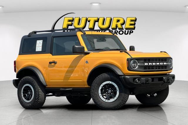 Photo of 2022 CYBER ORANGE MET TRI-COAT Ford Bronco