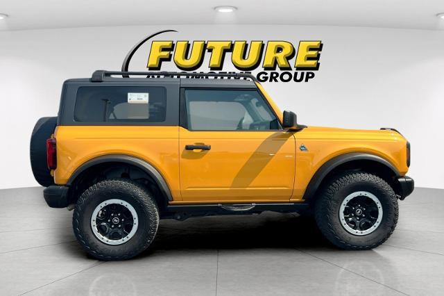 Photo of 2022 CYBER ORANGE MET TRI-COAT Ford Bronco