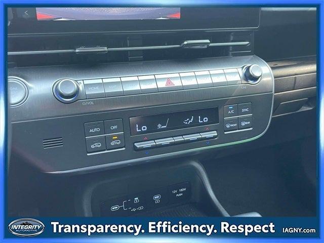 Photo of 2025 Soultronic Orange Pearl Hyundai KONA