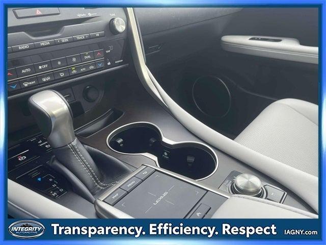 Photo of 2022 Atomic Silver Lexus RX 350