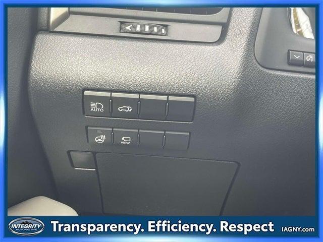 Photo of 2022 Atomic Silver Lexus RX 350