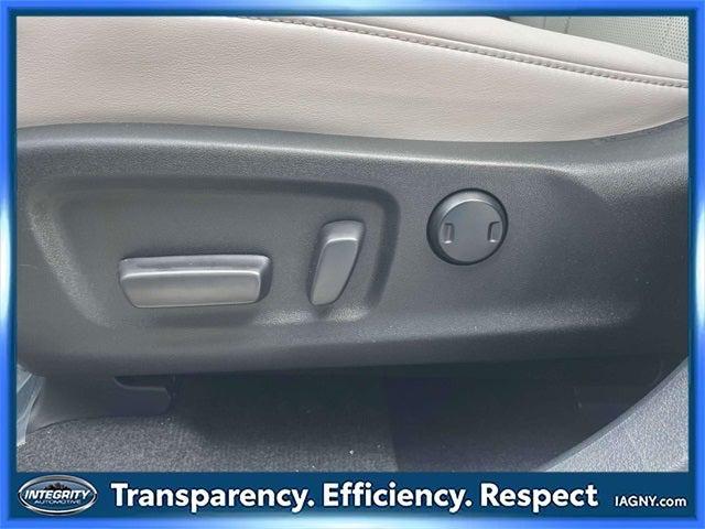 Photo of 2022 Atomic Silver Lexus RX 350
