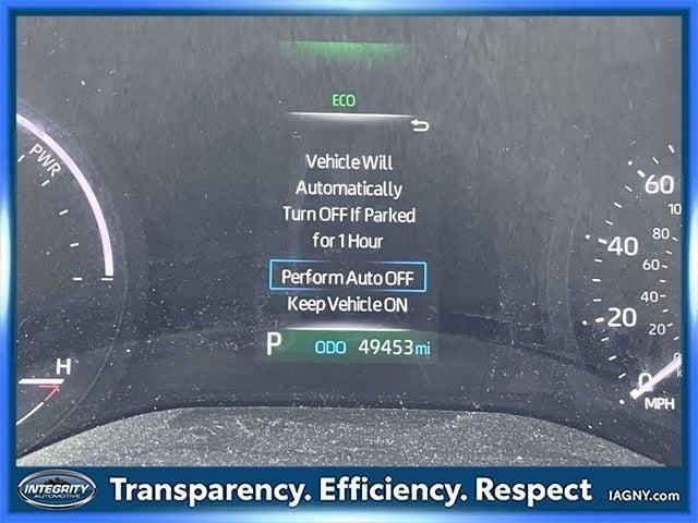 Photo of 2022 Celestial Silver Metallic Toyota Sienna