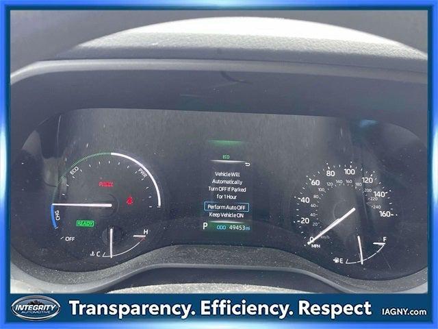 Photo of 2022 Celestial Silver Metallic Toyota Sienna