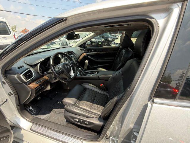 Photo of 2017 Brilliant Silver Nissan Maxima