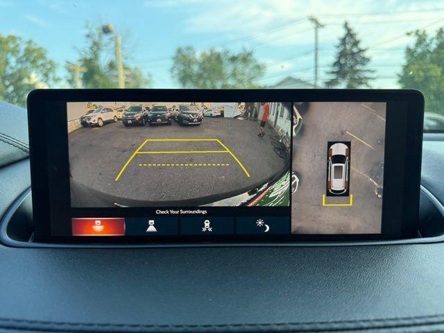 Photo of 2023 Black Acura MDX