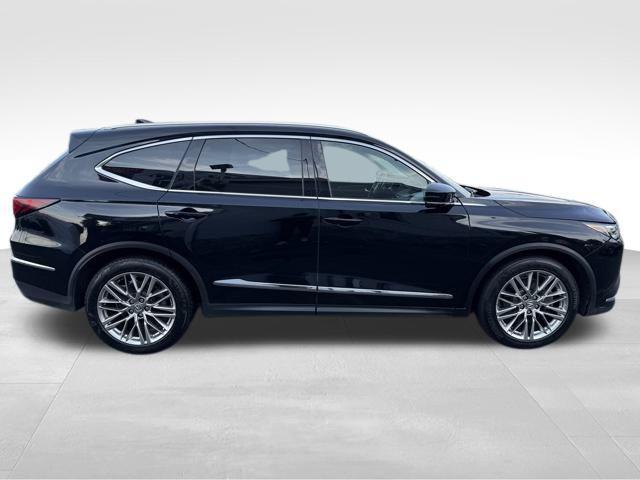 Photo of 2023 Black Acura MDX