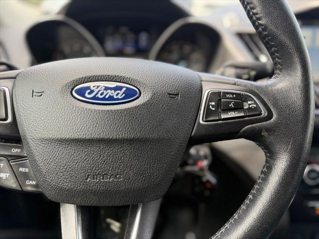 Photo of 2018 Ruby Red Ford Escape