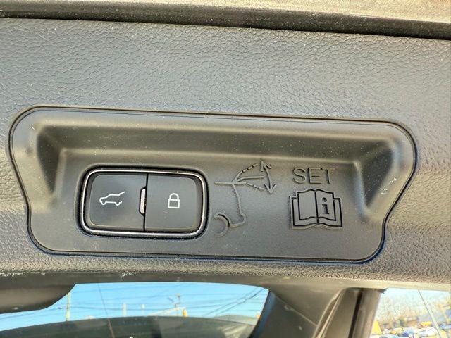 Photo of 2020 Magnetic Ford Explorer