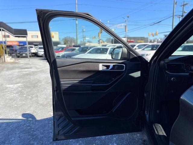 Photo of 2020 Magnetic Ford Explorer