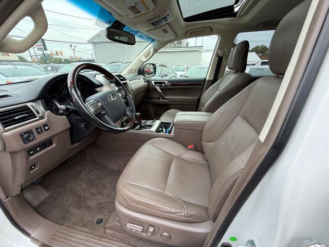 Photo of 2018 White Lexus GX 460