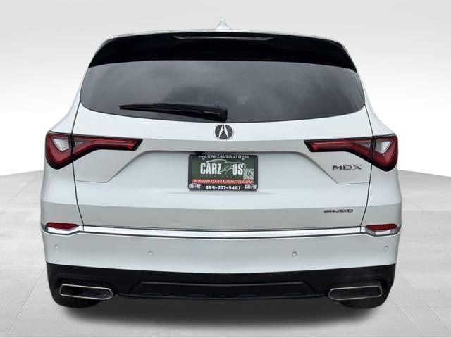 Photo of 2022 White Acura MDX