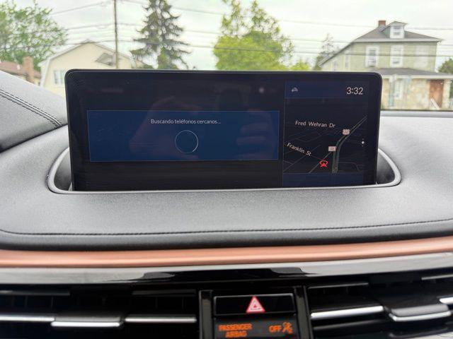 Photo of 2022 White Acura MDX