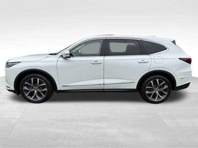 Photo of 2022 White Acura MDX