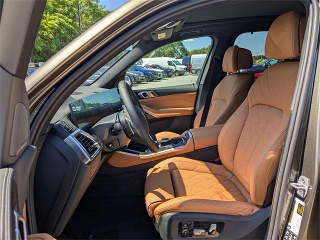 Photo of 2026 Green Metallic BMW X5