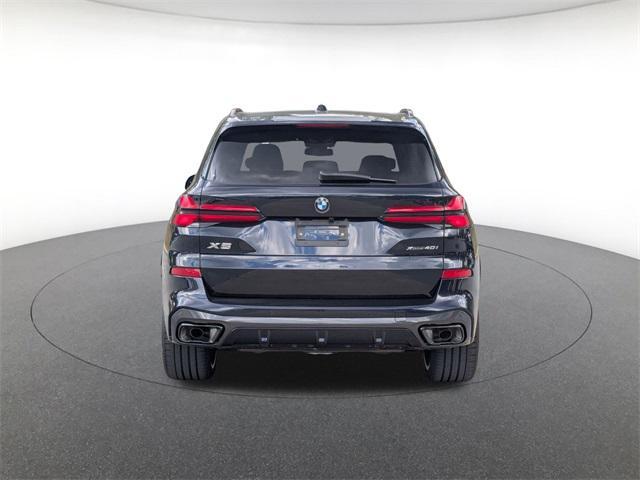 Photo of 2026 Carbon Black Metallic BMW X5