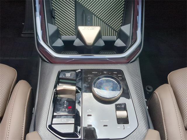 Photo of 2025 Alpine White BMW X3