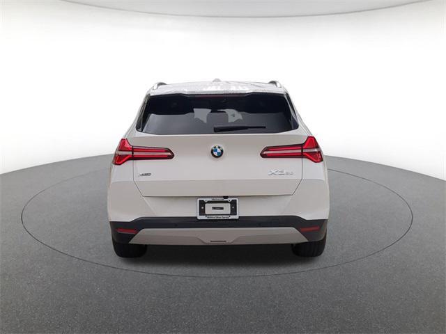 Photo of 2025 Alpine White BMW X3